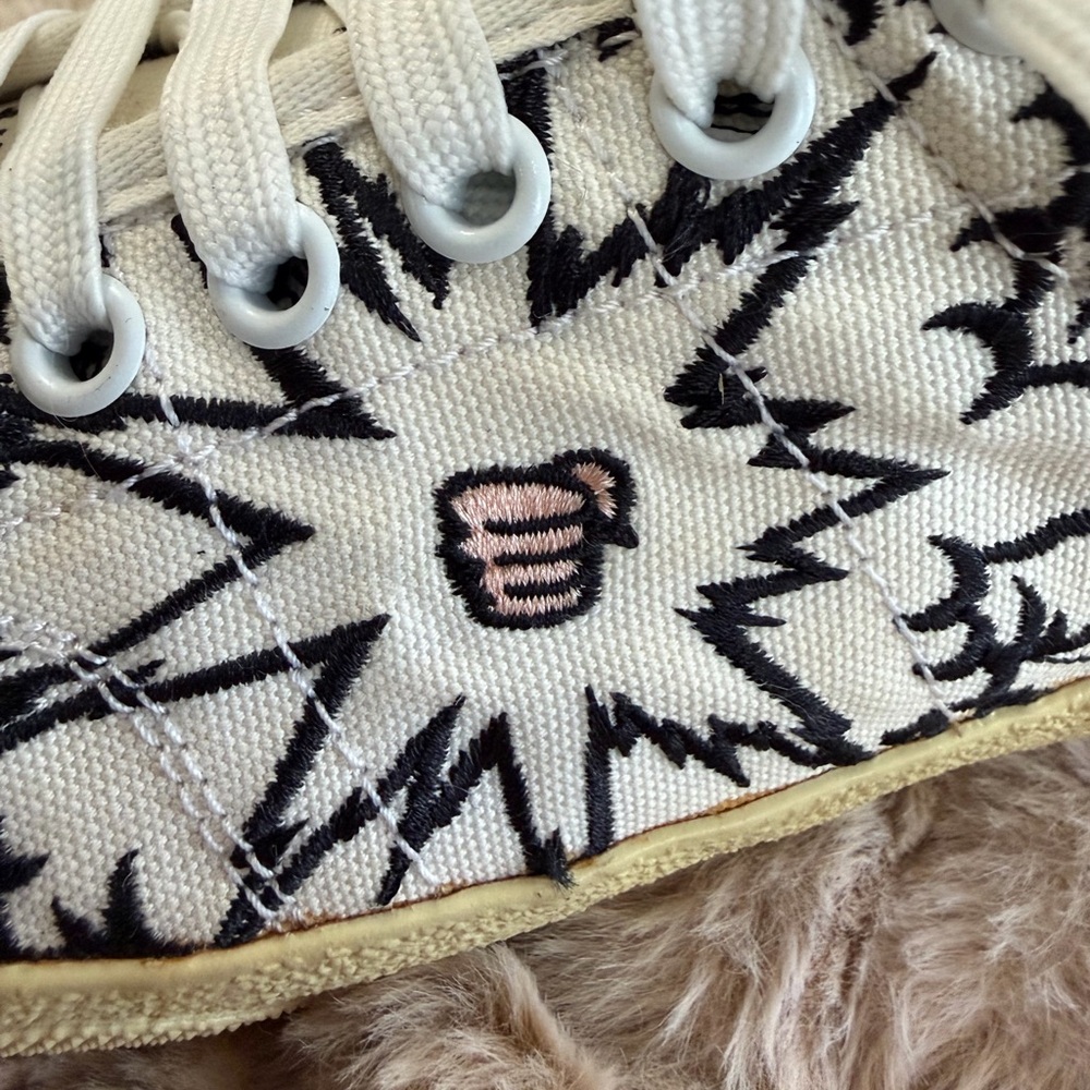 SAINT LAURENT PARIS Size 38 US 8 - Picture 6 of 13